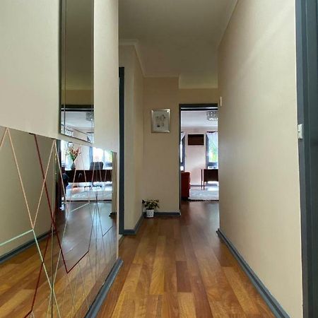 Entire Hume House Villa Melbourne Ngoại thất bức ảnh
