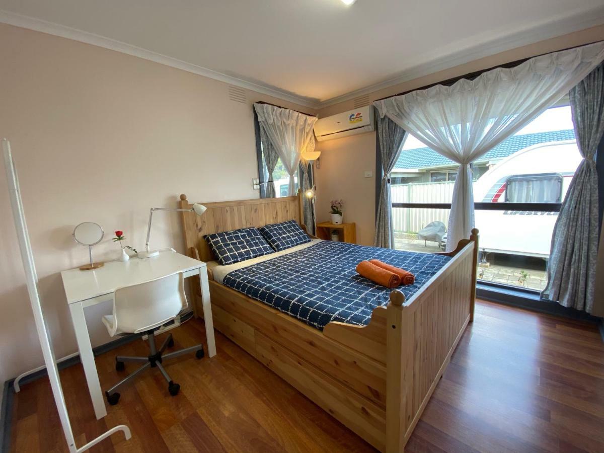 Entire Hume House Villa Melbourne Ngoại thất bức ảnh
